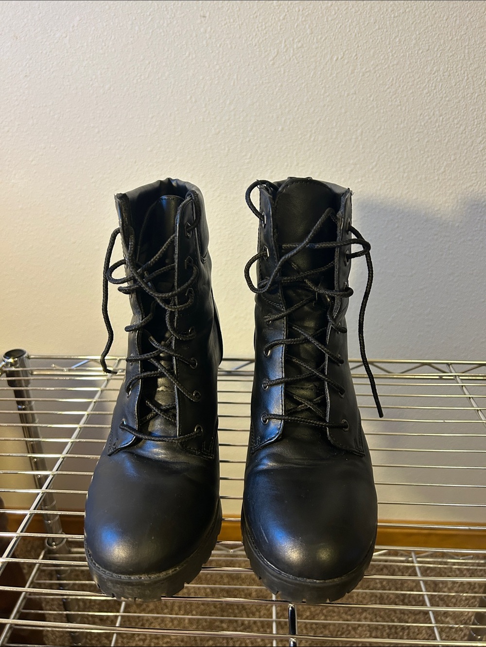 SM New York Black Women's Lace-Up Combat Boots Gia 22800, Size 8M